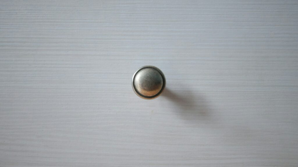 Meubel handgreep schroef te kort